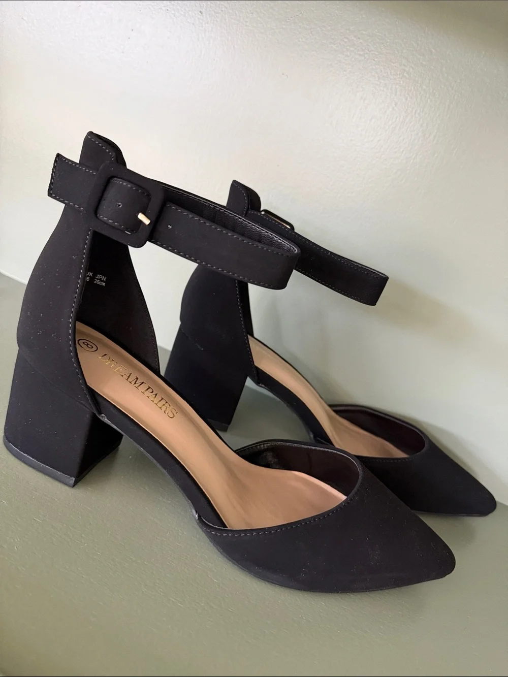 Dream Pairs Black Pointed-toe Block Heel Ankle-Strap Pumps - Size 8 - NWT